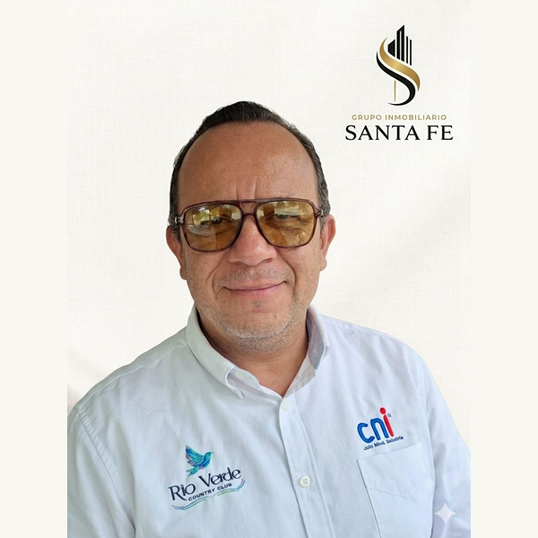 Profile photo of agent Carlos Sanchez
